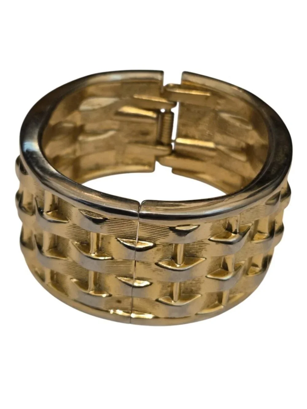 Gold Tone Oval Basket Weave Hinged 7